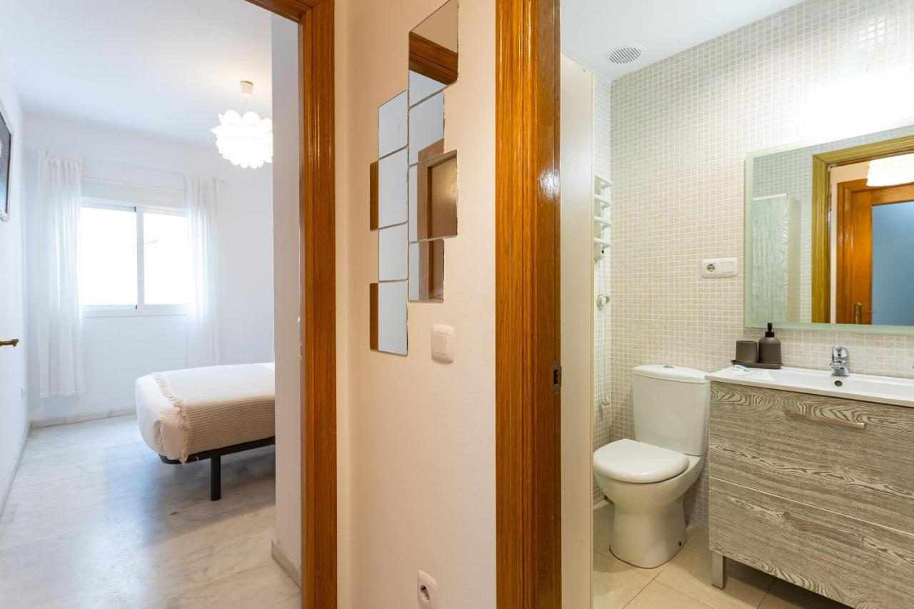 Holidays2Malaga Carrera Capuchinos Free Parking Aircon Downtown Buitenkant foto